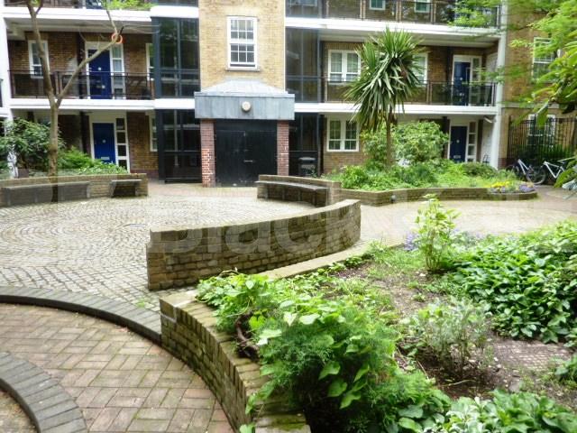 			NEW INSTRUCTION!, 2 Bedroom, 1 bath, 1 reception Flat			 Redhill Street, EUSTON